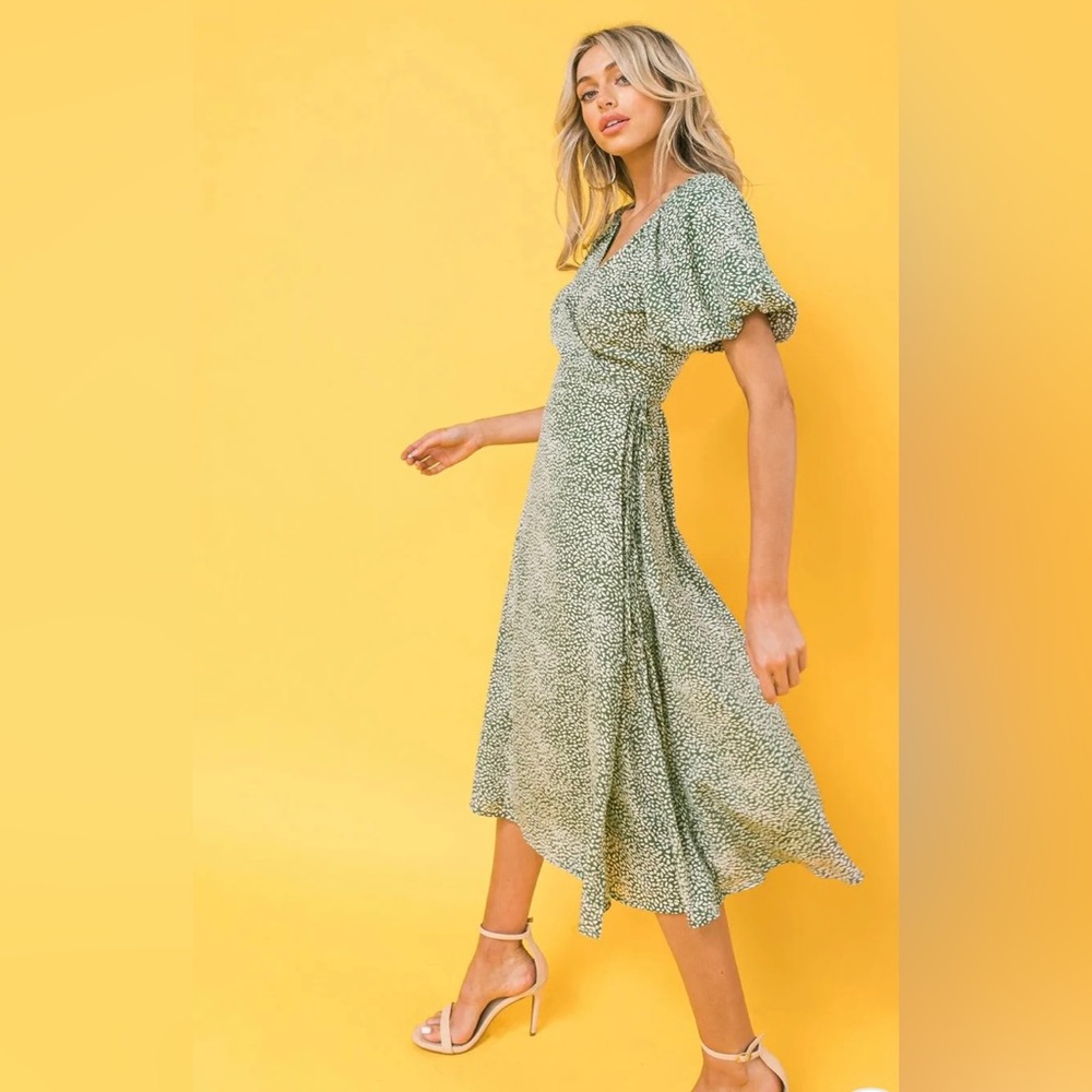Vici Green Short Sleeve Dress